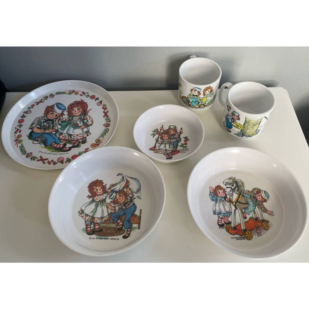 Raggedy Ann and Andy Bobbs-Merrill Company 1969 Oneida Deluxe Child Dish Set